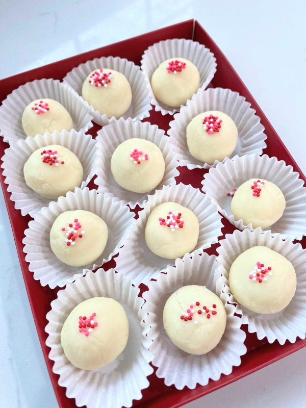 White Chocolate Peppermint Truffles Box of 15