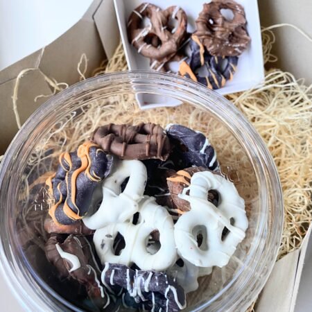 Chocolate Covered Pretzel   (16 oz)